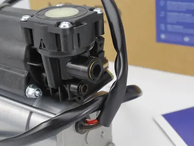 Компрессоры пневмоподвески Land Rover Range Rover (L322) 2003-2013 RQL000014 — фото 2